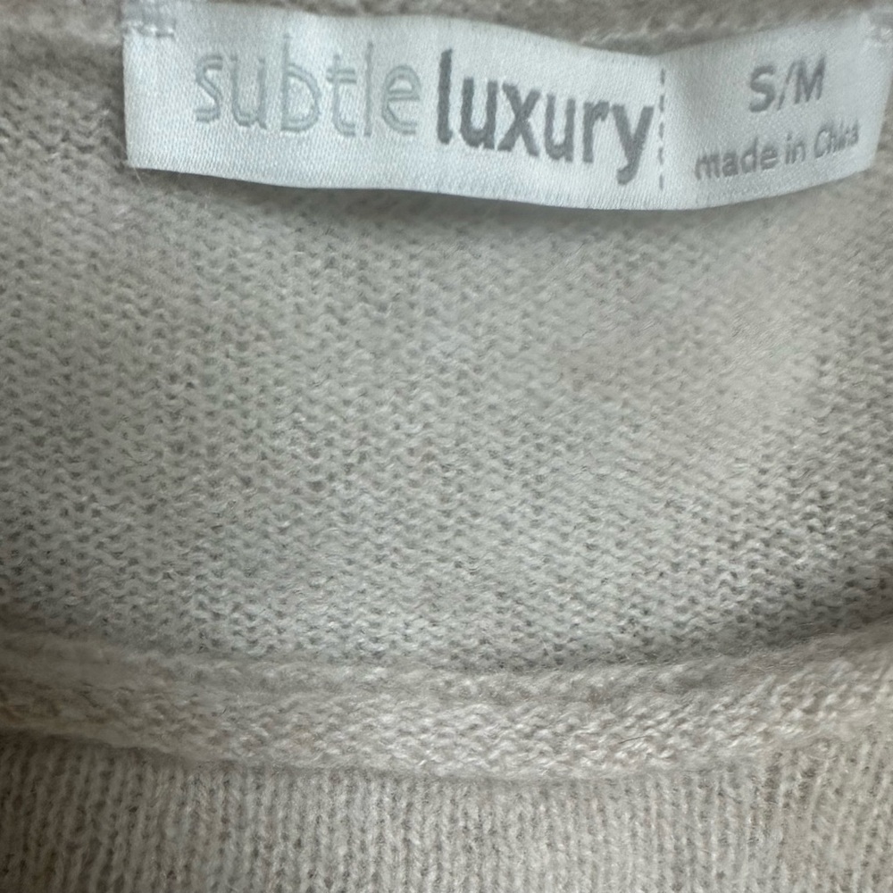 Subtle Luxury Cream Wasable 100% Cashmere Sweater, Size S/M, MSRP $218 - Picture 3 of 5